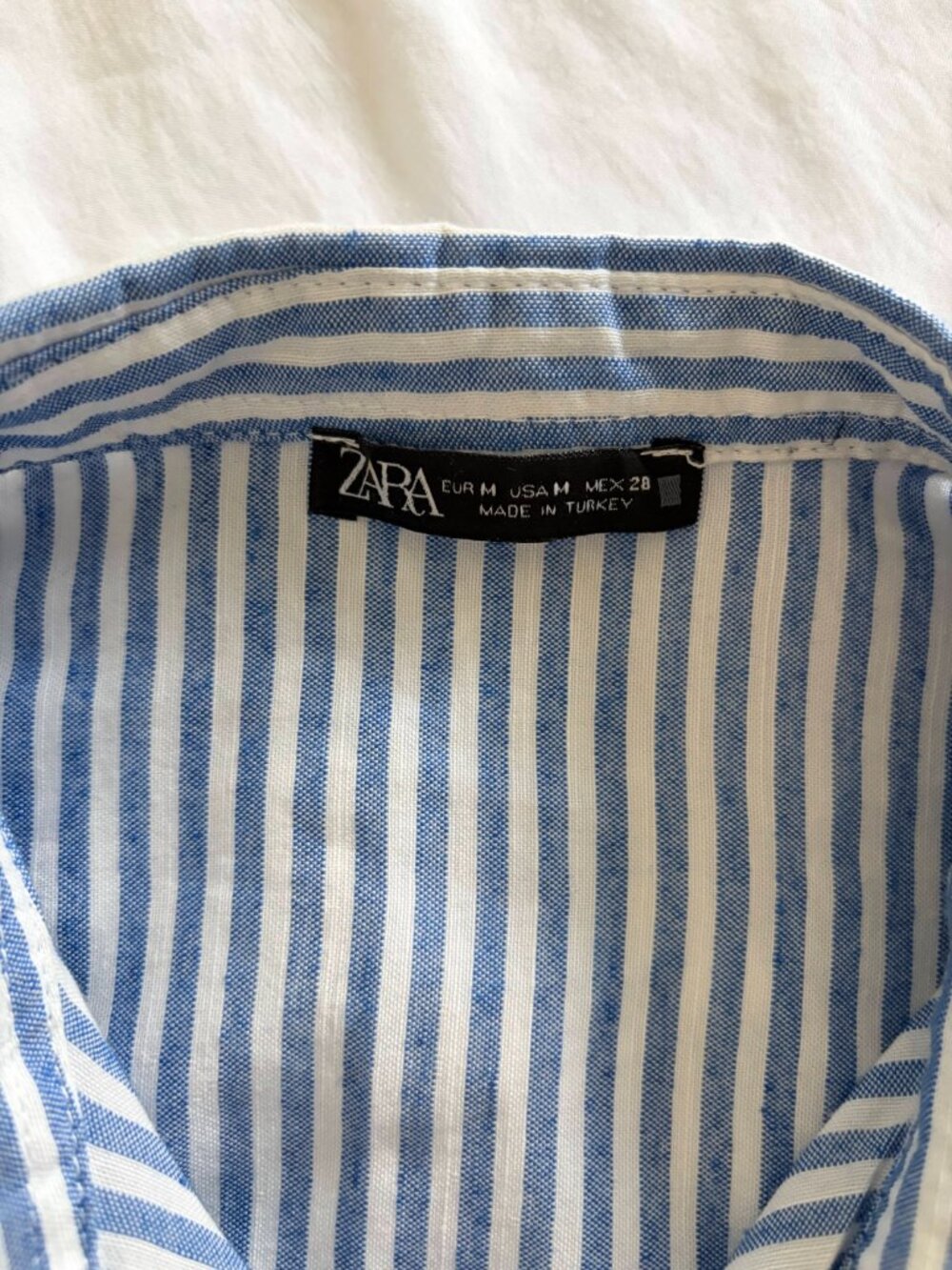 NWOT Zara Blue Striped Button Down Shirt Size Medium - Picture 3 of 3